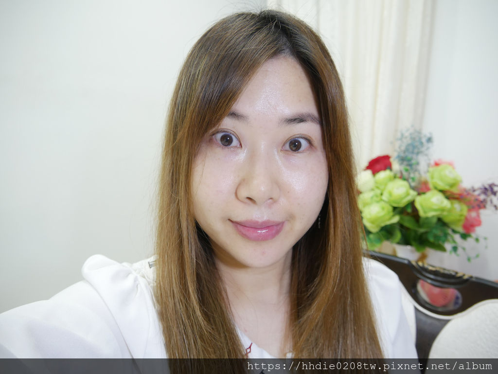 小奶盖粉底 (1).jpg