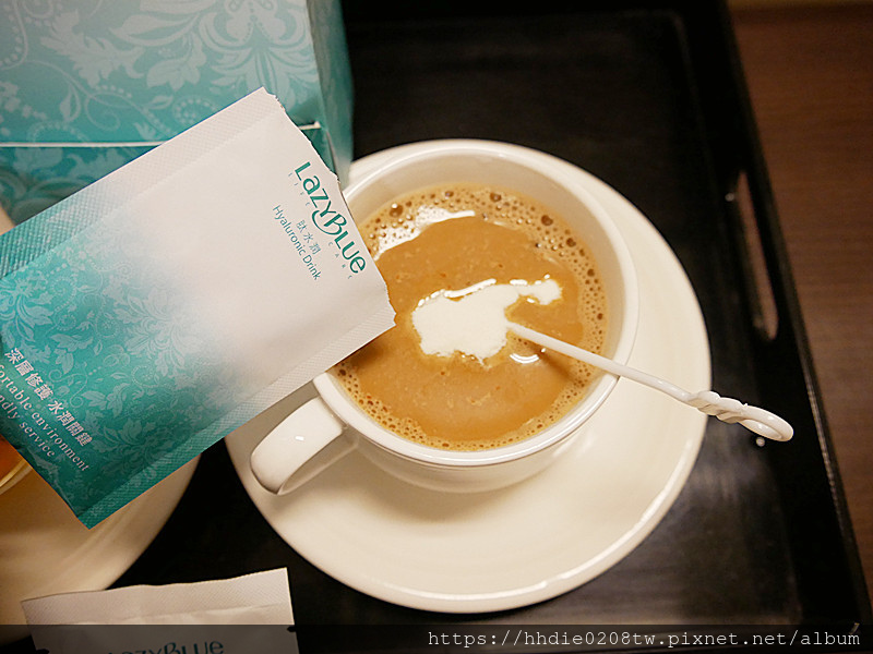 LazyBlue懶青子肽水潤玻尿酸固體飲 (40).jpg
