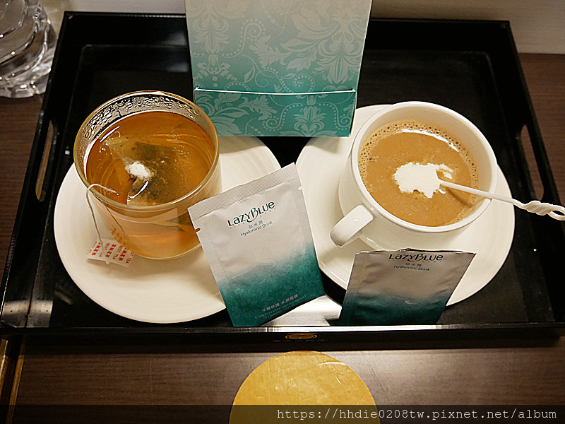 LazyBlue懶青子肽水潤玻尿酸固體飲 (43).jpg