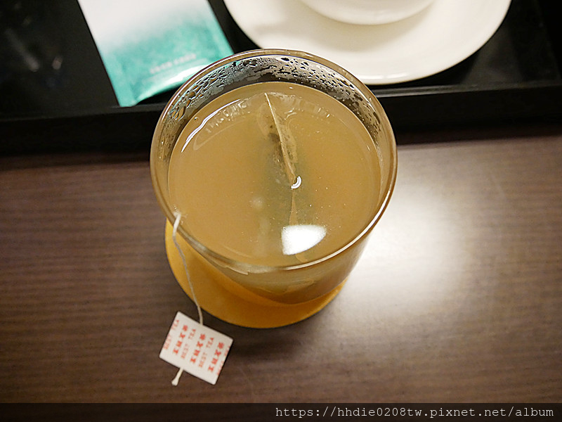 LazyBlue懶青子肽水潤玻尿酸固體飲 (44).jpg
