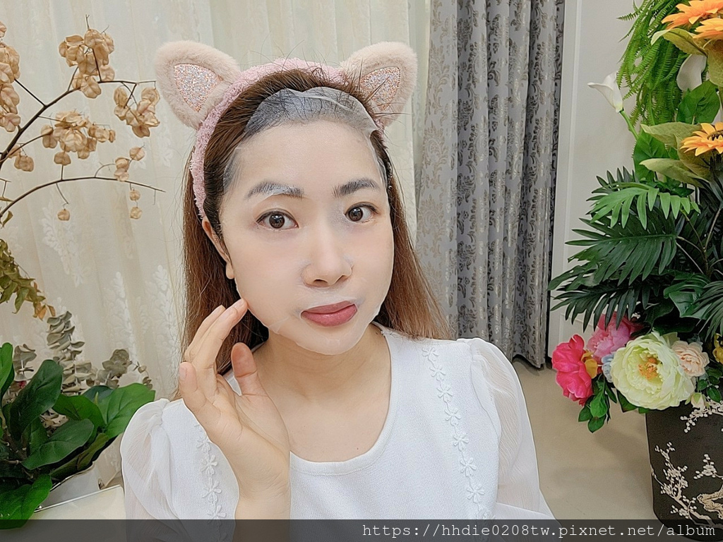 卡萃娜 Katrina 山茶花保濕修護凍乾面膜 (15).jpg