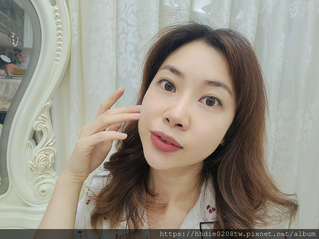 蘭蔻小黑瓶精華液 (5).jpg