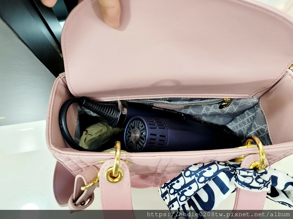 山水正負離子吹風機 (13).jpg 負離子柔順吹風機推薦|SANSUI 山水 極勁正負離子高速吹風機|速乾低噪、380g輕手感、可折疊|媲美高價位吹風機長髮少女的最愛