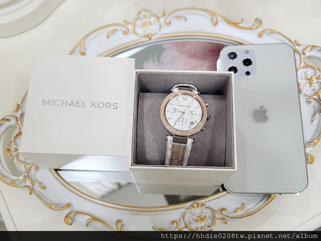 【MICHAEL KORS】Parker 輕奢三眼晶鑽女錶 (21).jpg