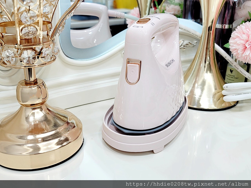 沐尼黑蒸氣電熨斗 (3).jpg MSI-PQQ7 2 in1 蒸氣電熨斗