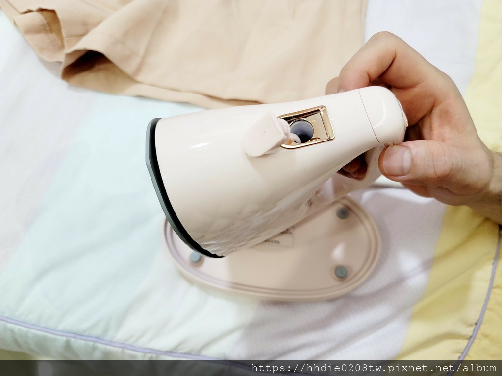 沐尼黑蒸氣電熨斗 (25).jpg MSI-PQQ7 2 in1 蒸氣電熨斗