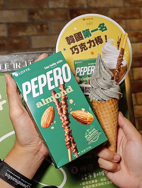 PEPERO｜韓國第一名巧克力餅乾棒搭配豆腐村豆腐冰淇淋！蹦