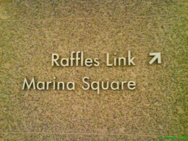 City Link, Raffles Link, Marina Square 全都是逛街的地方!!