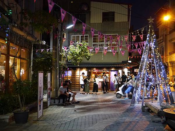 P1110433_edited.jpeg P1110433_edited.jpeg