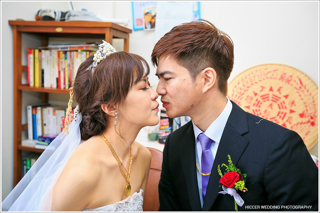 0510-9932.jpg 0510-9932.jpg