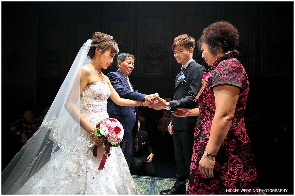 0885-0341.jpg 0885-0341.jpg