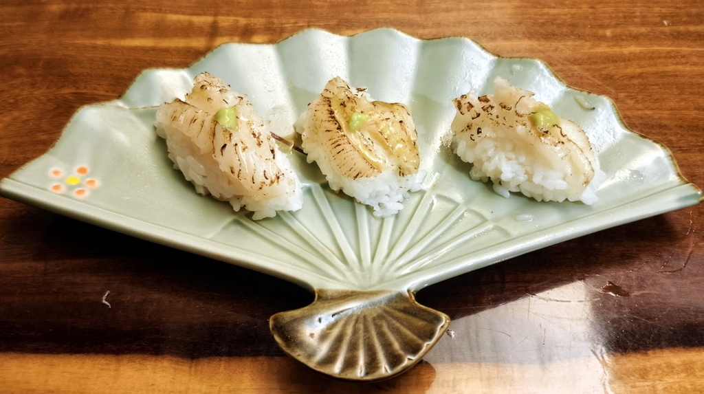 |吃貨創作|【比目魚鰭握壽司。簡易懶人麵作法】 ~~~ @海