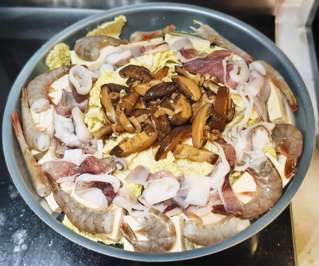 |吃貨食譜|【白菜海鮮粉絲煲】