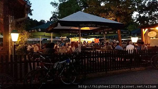 20150716_215946_resized 20150716_215946_resized