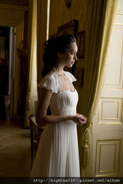 2225 Isabelle.jpg 2225 Isabelle.jpg
