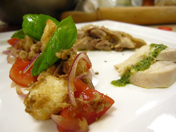 Bolito di Pollo con Salsa Verde e Panzanella