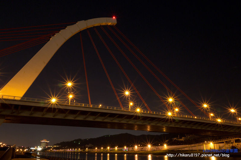 大直橋(夜晚)