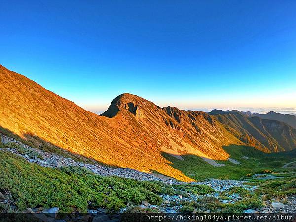DAY 2 雪山主峰_201007_73.jpg DAY 2 雪山主峰_201007_73.jpg