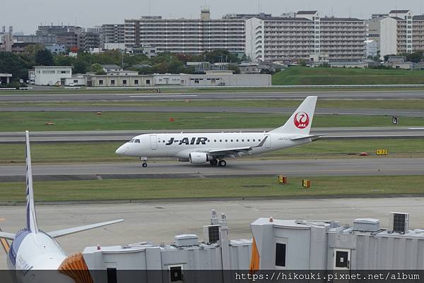 20171018  巴西嬌娃E-Jet滿場飛舞的大阪伊丹空港