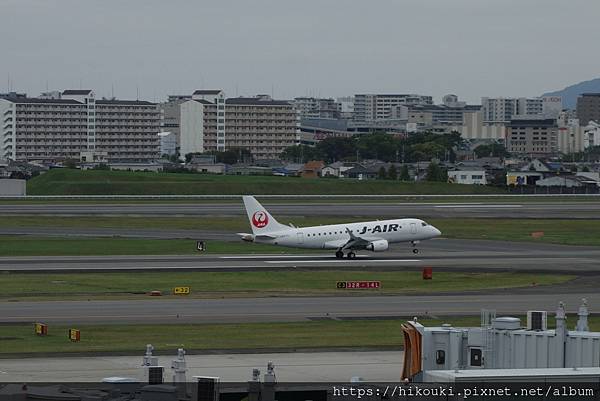 20171018  巴西嬌娃E-Jet滿場飛舞的大阪伊丹空港