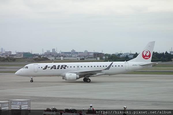 20171018  巴西嬌娃E-Jet滿場飛舞的大阪伊丹空港