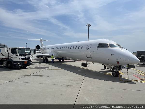 [分享] 20230712 LH1612 MUC-WAW 罕見的CRJ1000