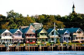 oak bluffs.jpg