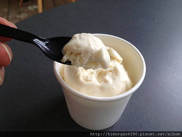 北角24法式冰淇淋專賣-香蕉白巧克力-1.JPG