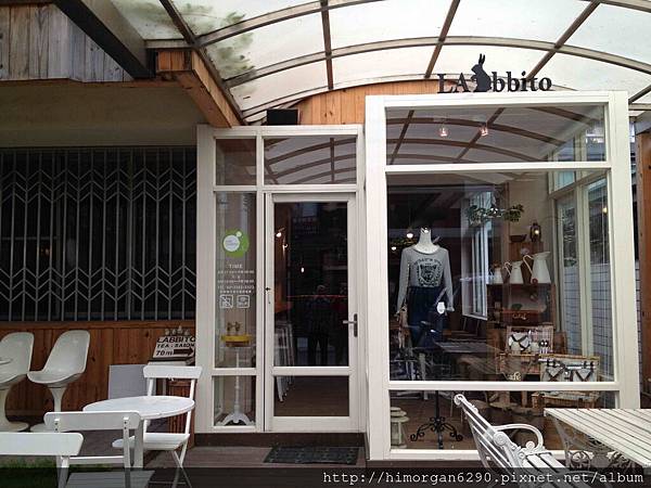 LAbbito Cafe-7.jpg