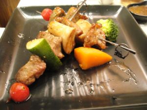 暑假第三天:北埔松翠湖 + 陶板屋(100.7.3) 暑假第三天:北埔松翠湖 + 陶板屋(100.7.3)