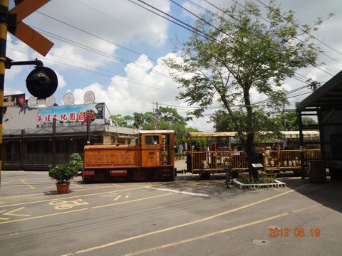 蒜頭糖廠,無緣的小火車(102.8.20) 蒜頭糖廠,無緣的小火車(102.8.20)