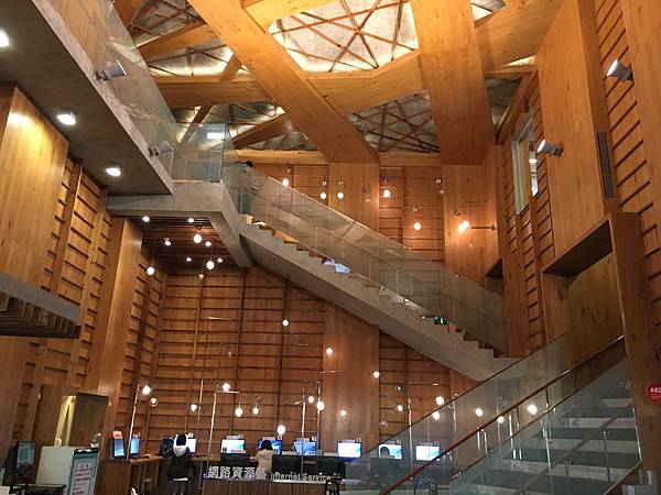 盧俊廷 ~ 桃園市立圖書館龍岡分館(107.2.4) 盧俊廷 ~ 桃園市立圖書館龍岡分館(107.2.4)