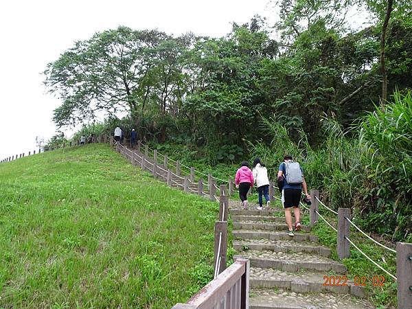 100個夢想之81 ~ 探訪新景點：古坑華山雲208縣道+湖山水庫健行(111.2.2)