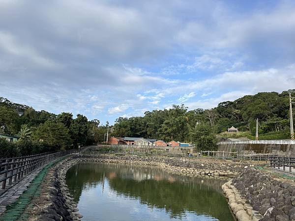 100個夢想之87 ~ 探訪新景點：繞山花步道(112.1.13)