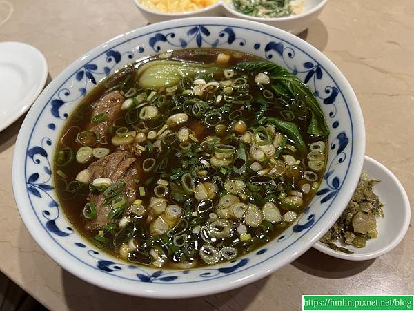 食記。南港 Nerverland 牛肉麵+義大利麵(114.3.8) 食記。南港 Nerverland 牛肉麵+義大利麵(114.3.8)