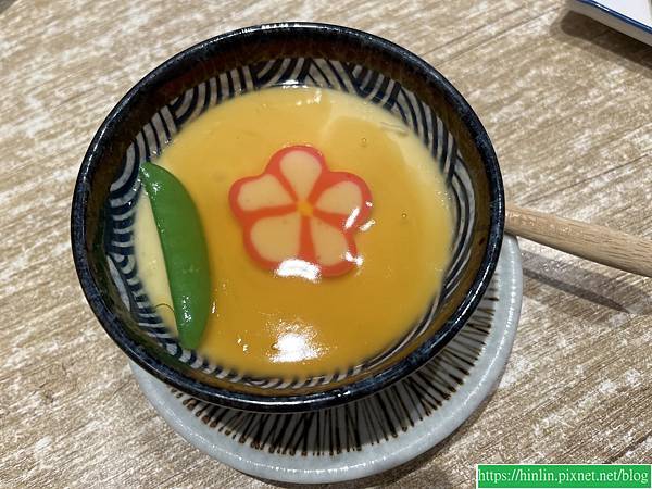 食記。禧樂,丼飯刺身炭燒(114.8.21) 食記。禧樂,丼飯刺身炭燒(114.8.21)