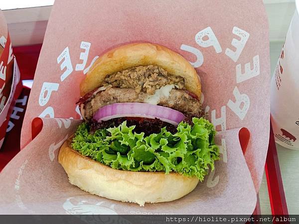 Three Pugs 三巴漢堡，不推薦