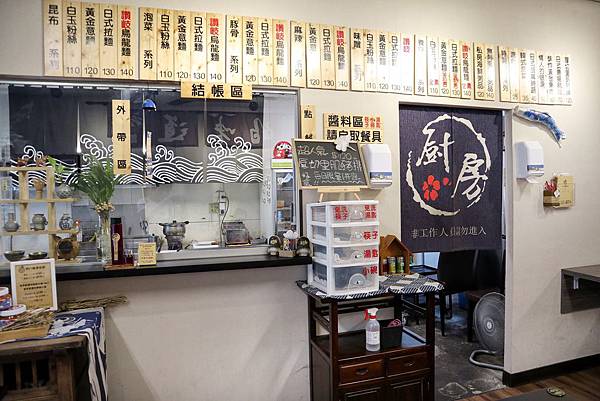 IMG_E1165.JPG IMG_E1165.JPG