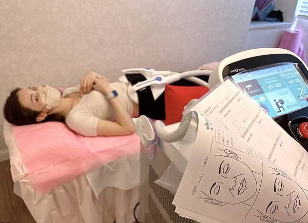 9523ACEF-E28E-49A0-9979-624513B1D1D2 9523ACEF-E28E-49A0-9979-624513B1D1D2