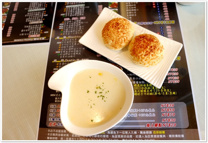 IMG_9954.JPG IMG_9954.JPG