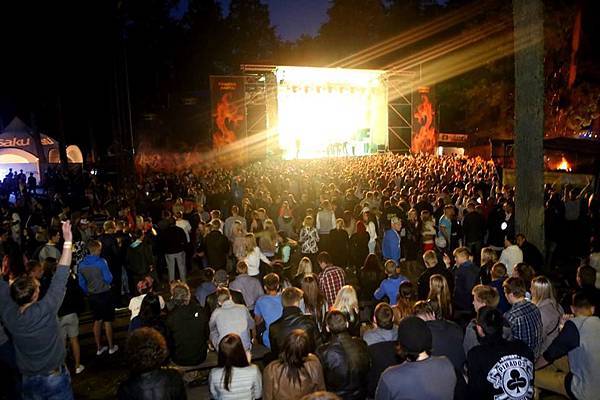 11535809_1123132684383066_5568126348337215561_n