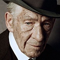 02.Mr. Holmes.jpg