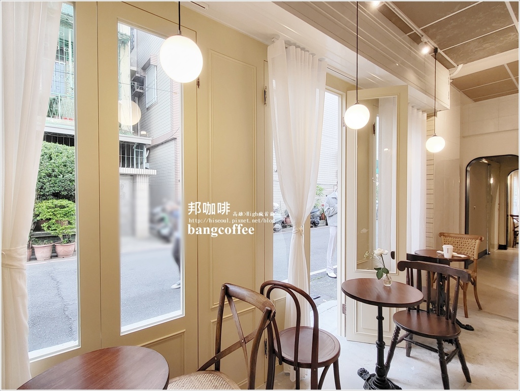 【高雄/咖啡】◆邦咖啡◆復古歐風佐微韓系咖啡館bang co