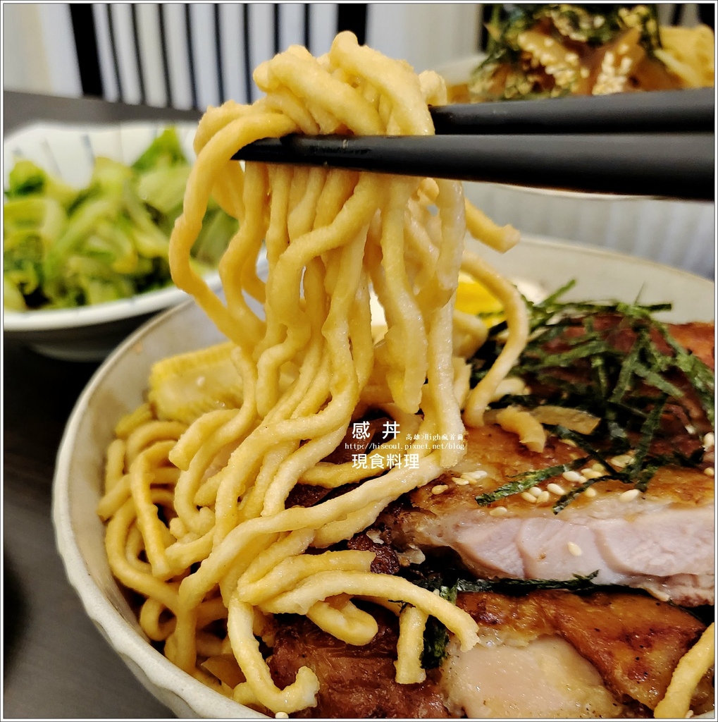 【高雄/丼飯】◆感丼現食料理◆鳳山火車站超人氣創意平價丼飯專