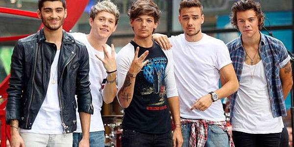One-Direction-2212720-660x330