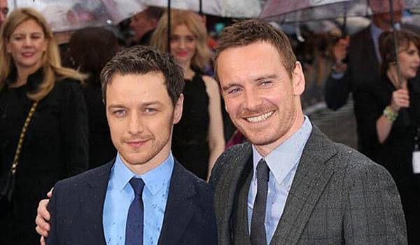 michael-fassbender-and-james-mcavoy-234637_w1000