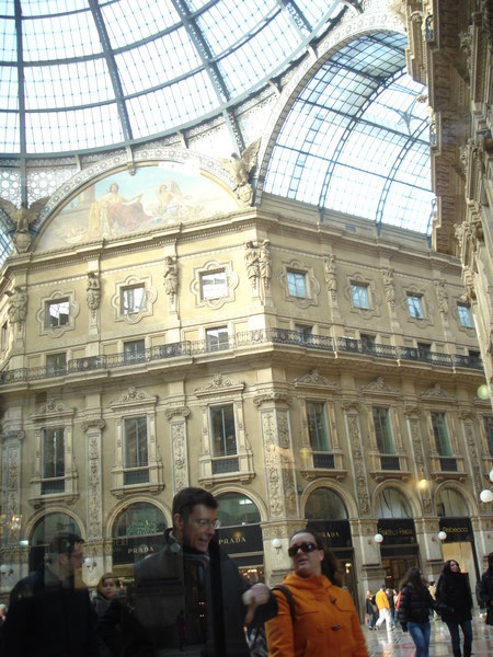 191維托．艾曼紐二世拱廊/迴廊(Galleria Vittorio Emanuele II) 