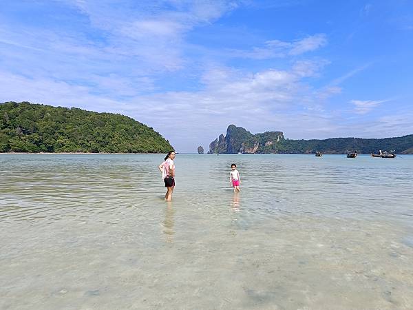 Phi Phi  Island  上山下海去