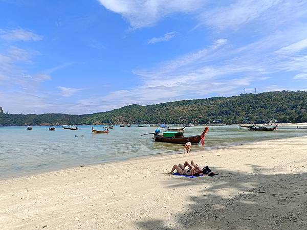 Phi Phi  Island  上山下海去