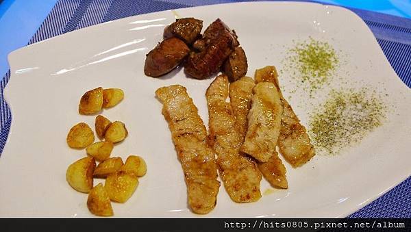 P1360574 (800x451).jpg